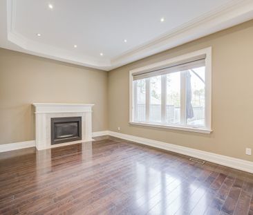 For Lease - 326B Horsham Avenue, Toronto, Ontario - Photo 3