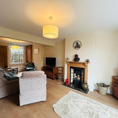 Arthur Road, Stratford-upon-Avon, CV37 - Photo 1