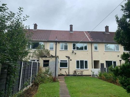 Lenham Walk, Manchester, M22 - Photo 1