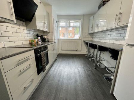 1 bedroom property to rent - Photo 5