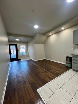 For Lease - 402 The East Mall N/A Unit# 116, Toronto, Ontario - Photo 1