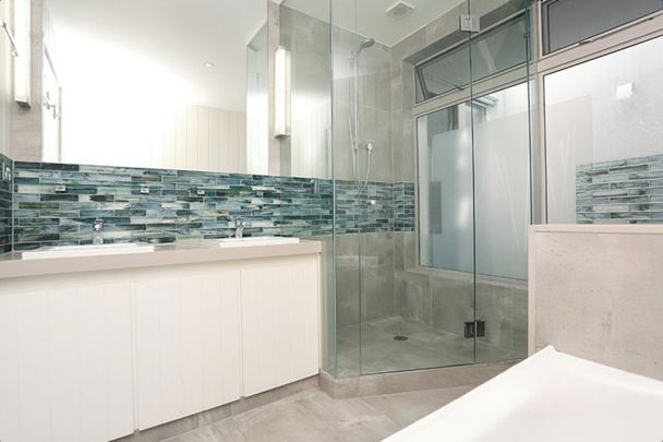 3 Bedroom Designer Home - Photo 1