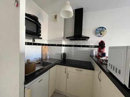 Location Appartement 2 pièces Meublé 41m² LE BOUSCAT 33110 - Photo 2