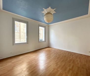 Location Appartement 1 pièce 32m² - Photo 3