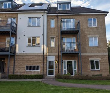 3 bedroom flat to rent - Photo 2