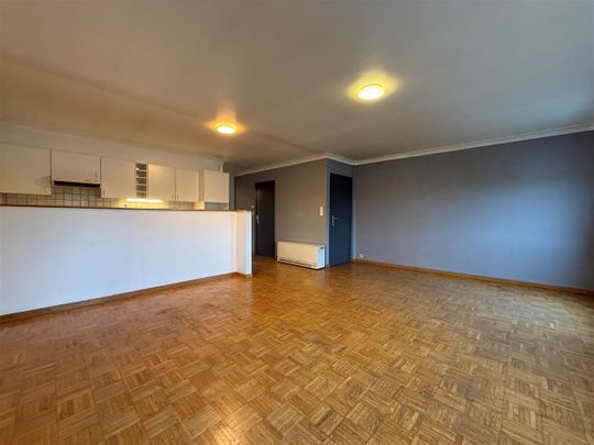 Centraal gelegen appartement met 2 slaapkamers. - Foto 1