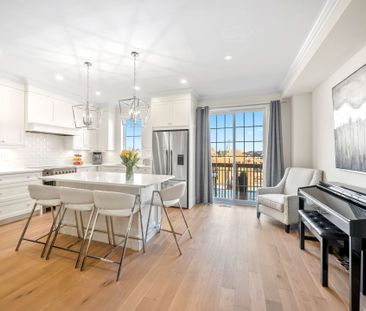 For Lease - 30 Drizzel Cres Crescent, Richmond Hill, Ontario - Photo 4