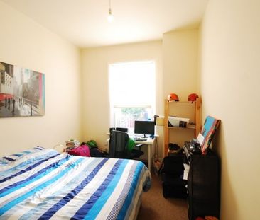 3 Bed - Claremont Road, Spital Tongues - Photo 4