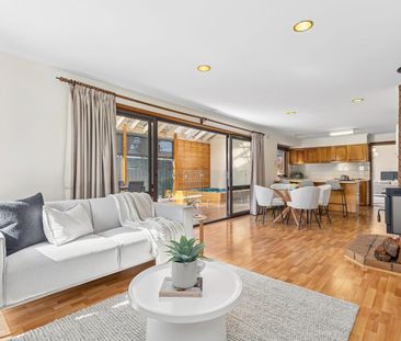 Timeless Family Living and Outstanding Entertaining - Photo 3