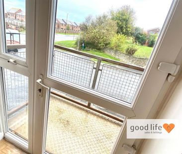 2 bedroom flat to rent - Photo 5