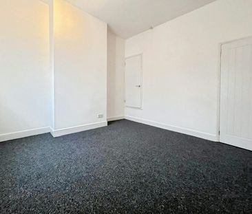 Flat to rent on - Photo 6