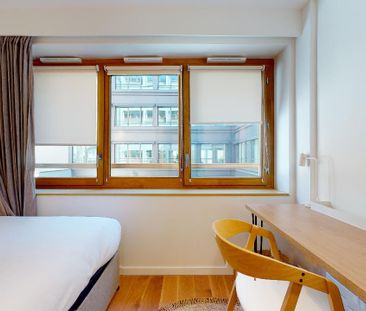 Helios 1 — Studio Privé 107 - Photo 2