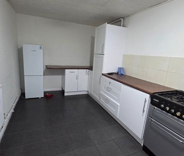 3 Bed Maisonette, Shirley Road, E15 - Photo 5