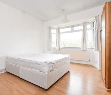 4 bedroom terraced house to rent - Photo 6