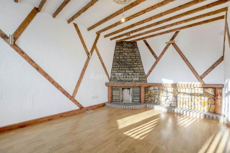 4 bedroom semi-detached house to rent - Photo 2