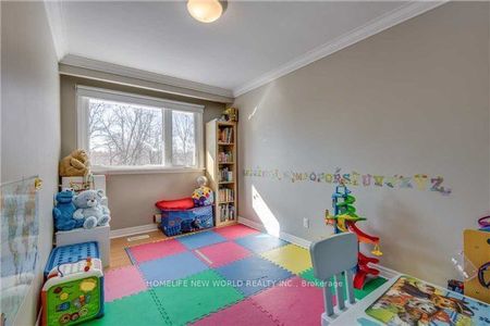 For Lease - 79 Alamosa Drive, Toronto, Ontario - Photo 5