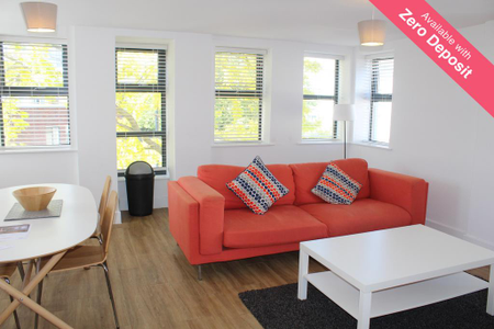 2 bedroom flat to rent - Photo 2