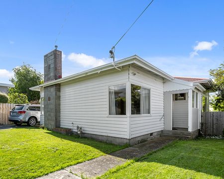 Family-Friendly Home in the Heart of Moonah - Photo 5