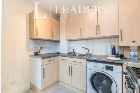 1 bedroom flat to rent - Photo 5