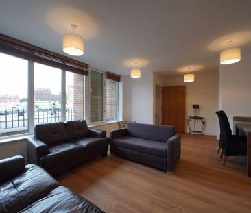 3 bedroom apartment to rent - Photo 1