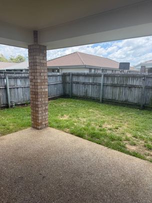 2 / 3 McCallum St - Photo 1