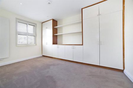 4 bedroom detached house to rent - Photo 5