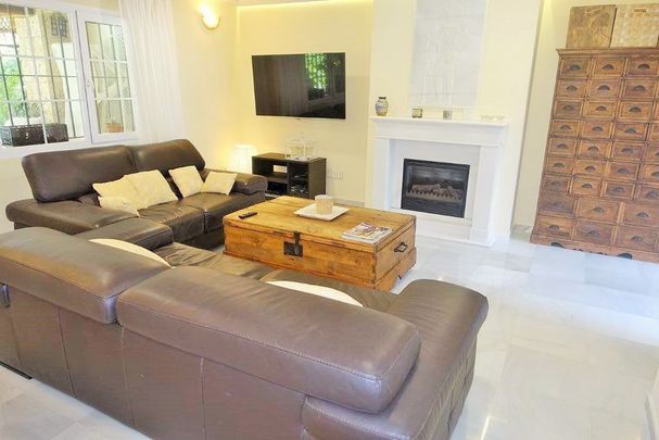 4 room luxury Villa for rent in Marbella, Spain - Photo 1