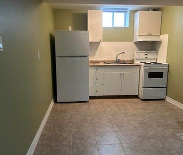 For Lease - 587 Mulock Court Unit# Bsmt, Newmarket, Ontario - Photo 1