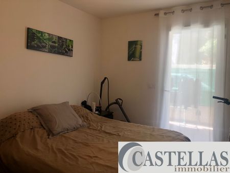 Location Appartement 2 pièces 42m² ROQUEFORT 13830 - Photo 2