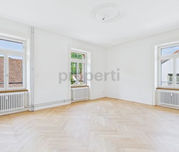 Charmante 3.5-Zimmer-Wohnung in denkmalgeschütztem Gebäude in Büsse... - Photo 6