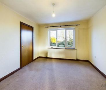 4 bedroom detached house to rent - Photo 4