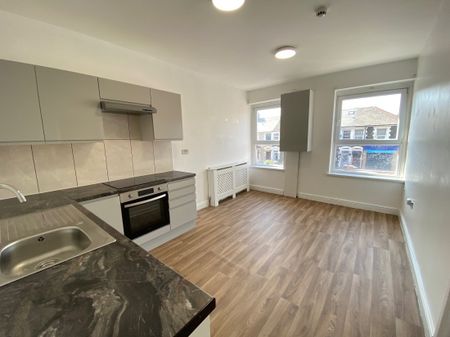 Penarth Road, CARDIFF - Photo 3