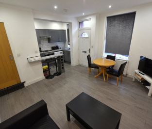 3 bedroom House in Thornville Avenue, Leeds - Photo 3