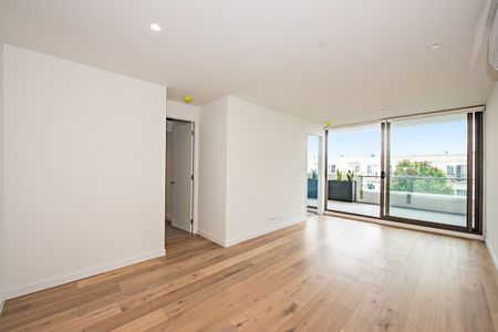 203/240 McKinnon Road, McKinnon VIC 3204 - Apartment For Rent | Domain - Photo 3
