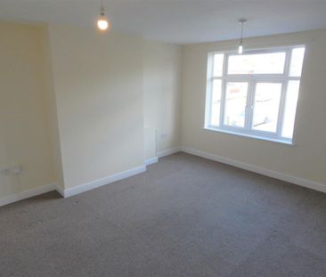 Evesham Road, Redditch - Photo 2