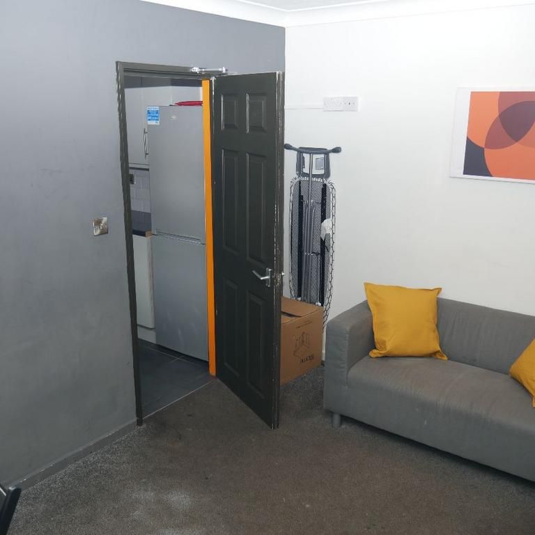 4 bedroom terraced house to rent - Photo 1