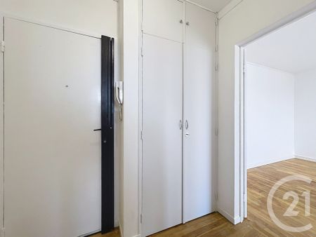 Location Appartement 2 pièces 45m² ST ANDRE LES VERGERS 10120 - Photo 5