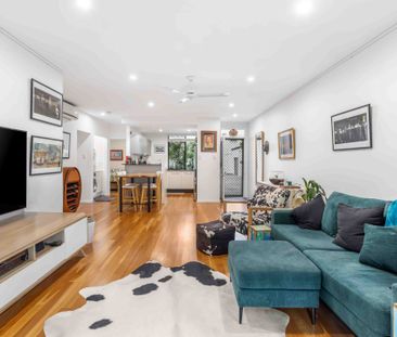 Furnished Apartment in the Heart of Bulimba - Photo 2