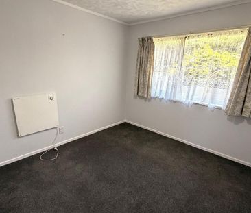 Little brick beauty on North Street! - Photo 4