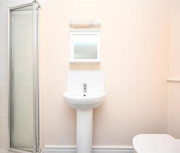 Apt 16 Park View, Dunmurry, Belfast, BT17 9RD - Photo 6