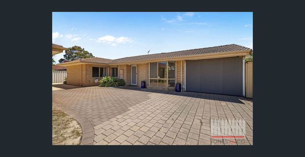 Stylish and Spacious Living in East Vic Park - Photo 1