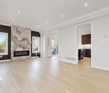 For Lease - 465 Woodspring Avenue, Newmarket, Ontario - Photo 3