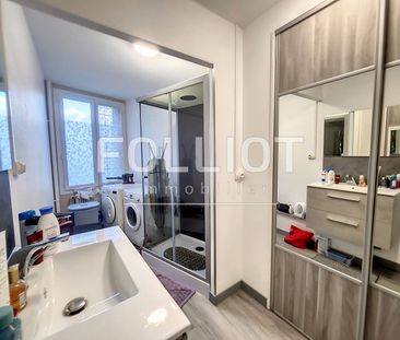 A LOUER - CENTRE VILLE DE VIRE NORMANDIE - GRAND T2 de 68,99 m² EN ... - Photo 2
