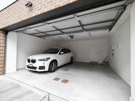 “High qulity finished townhosue for rent” - Photo 4