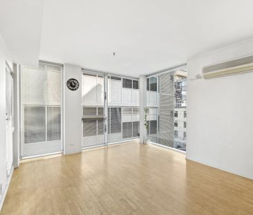 Inner-City Living in a Boutique Block at the Paris End of Flinders ... - Photo 1