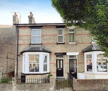 4 bedroom terraced house to rent - Photo 5