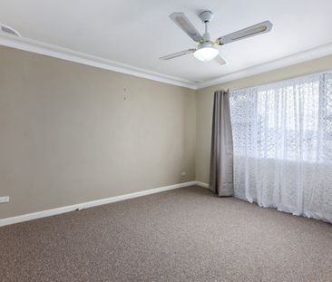 54 Oak Street, TAMWORTH NSW 2340 - Photo 2