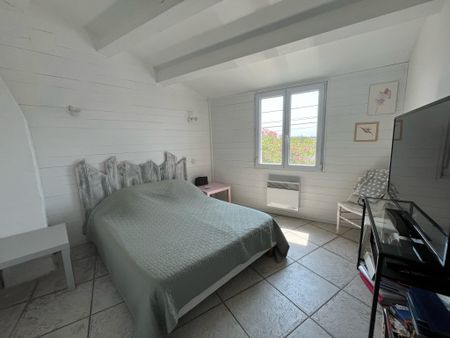 Location Maison 3 pièces 64m² LE CHATEAU D OLERON 17480 - Photo 4