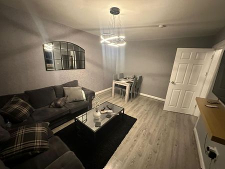 4 bedroom terraced house to rent - Photo 5