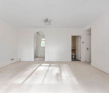 Coombe Lane West, Kingston Upon Thames, Surrey, KT2 - Photo 1